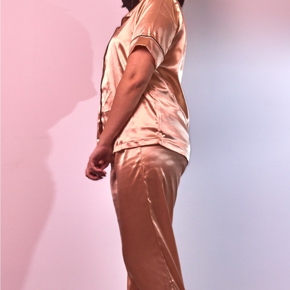 Silky satin pajamas - Picture 3 of 6